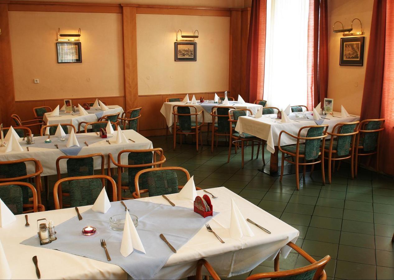 Corner Hotel U Divadla*** - Znojmo Extérieur photo